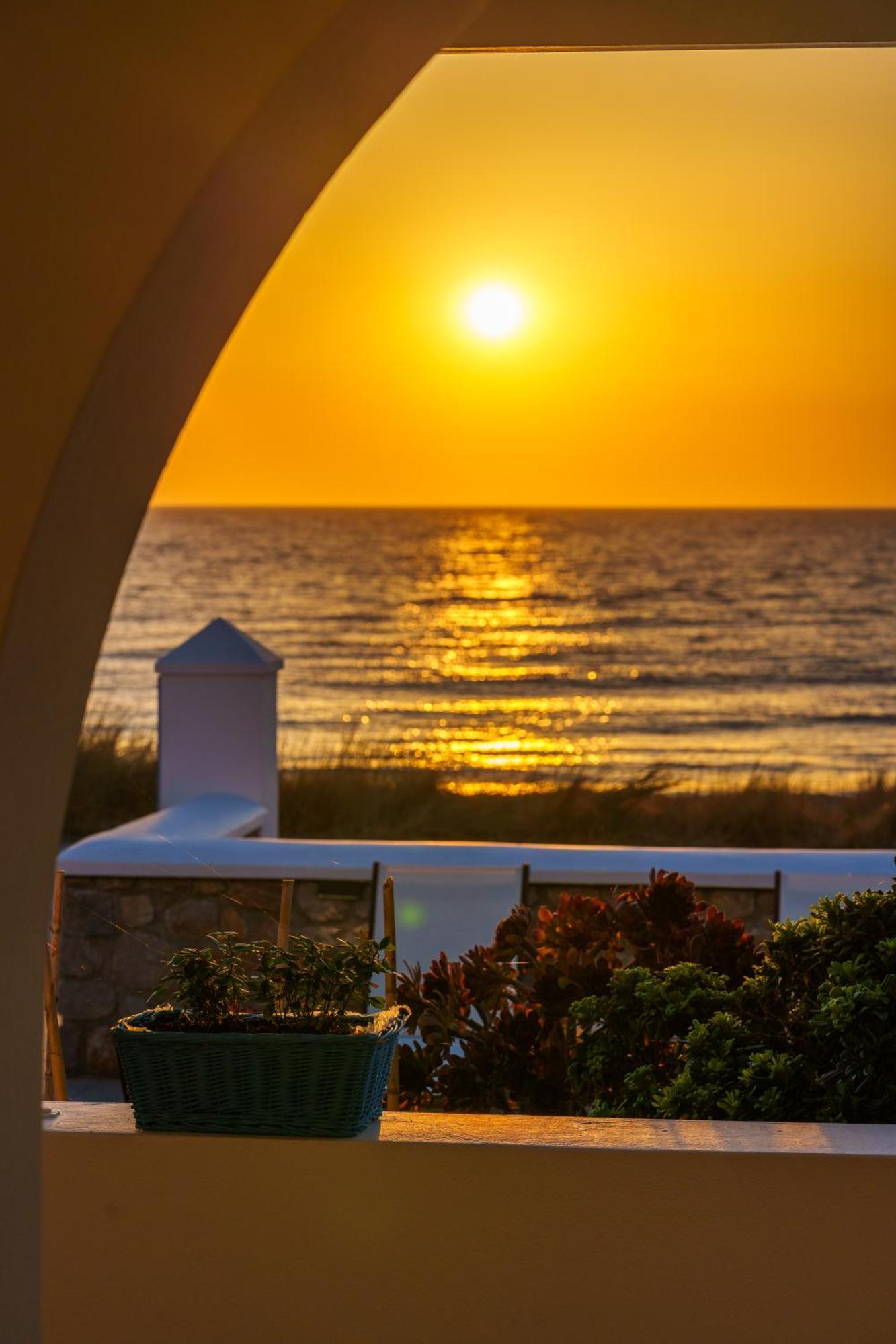 Blue Eyes Beach Villas Μονόλιθος Εξωτερικό φωτογραφία