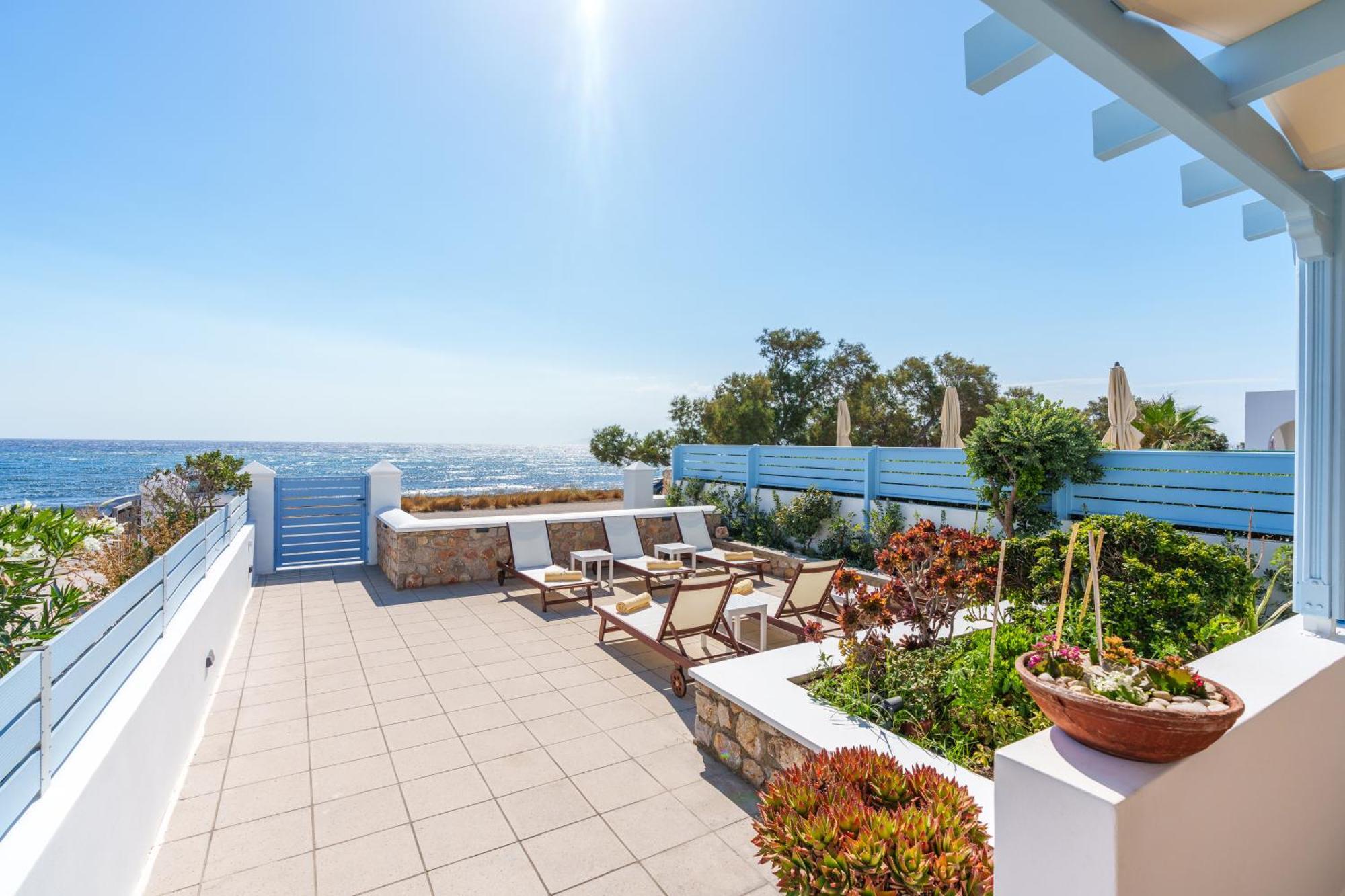 Blue Eyes Beach Villas Μονόλιθος Εξωτερικό φωτογραφία